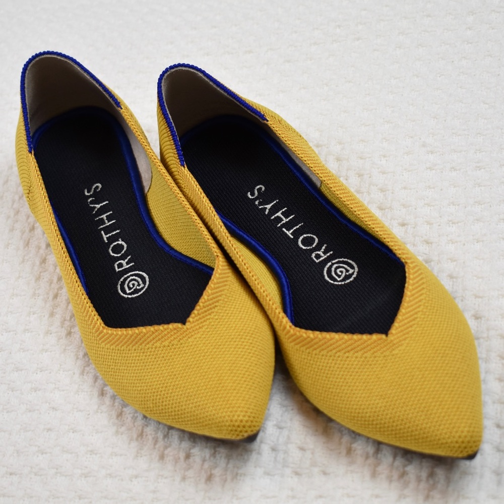Rothy’s The Point flat shoe in marigold, Size 7